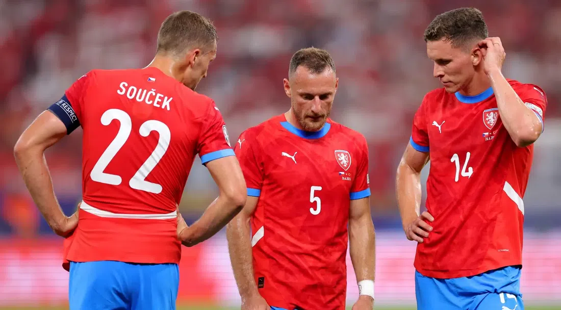 Без бонуси за играчите на Чехия заради неуважително отношение към феновете