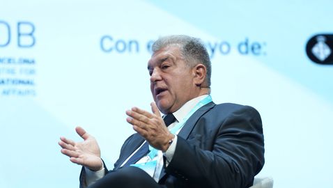 Лапорта обясни за скъпите билети на "Камп Ноу"