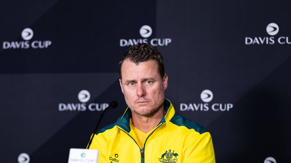 Лейтън Хюит ще играе двойки със сина си в Сидни