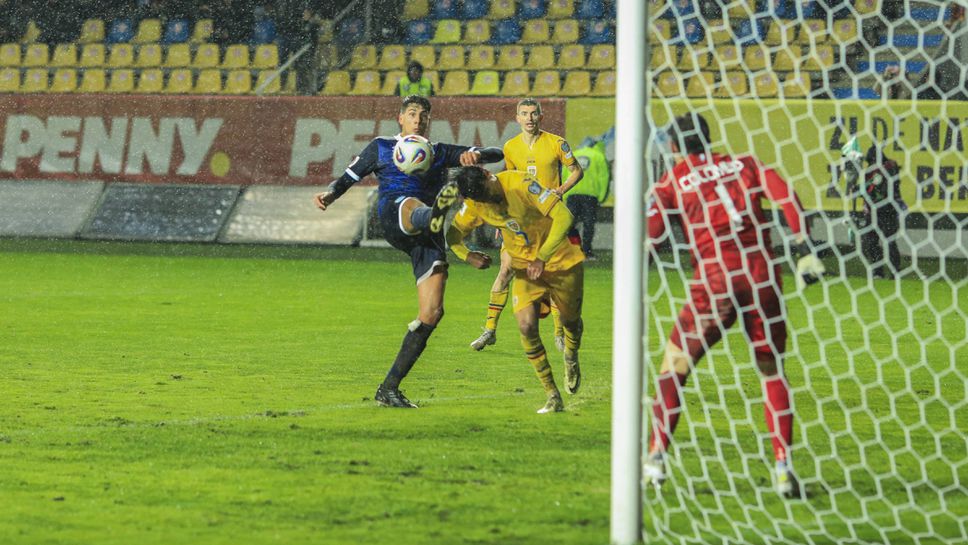 Румъния вкара седем в днешната вечер и гледа към мартенските плейофи