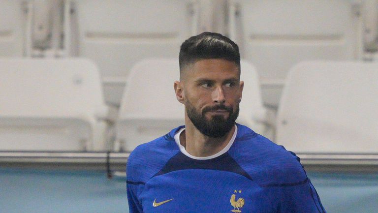 Селекционерът на Франция Дидие Дешан получи неприятна новина точно преди