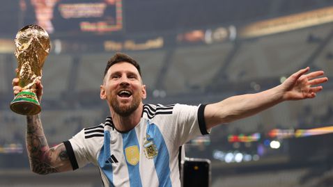  Лионел Меси продължава кариерата си в националния отбор на Аржентина 
