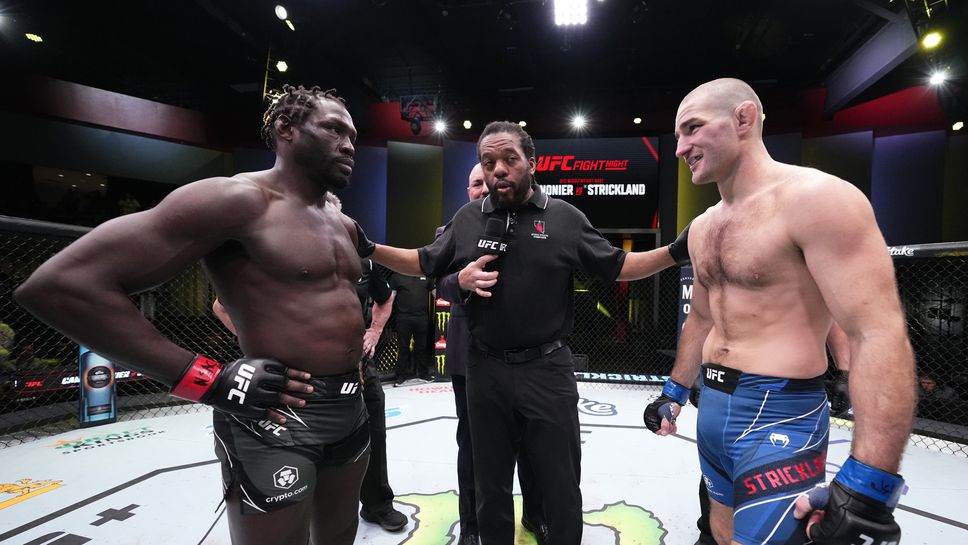 Кенъниър надви Стрикланд в скучна UFC битка за край на 2022-ра