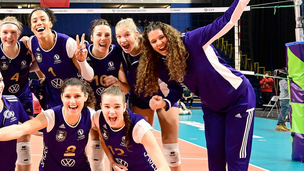 Ева Янева с 13 точки за победа на Волеро