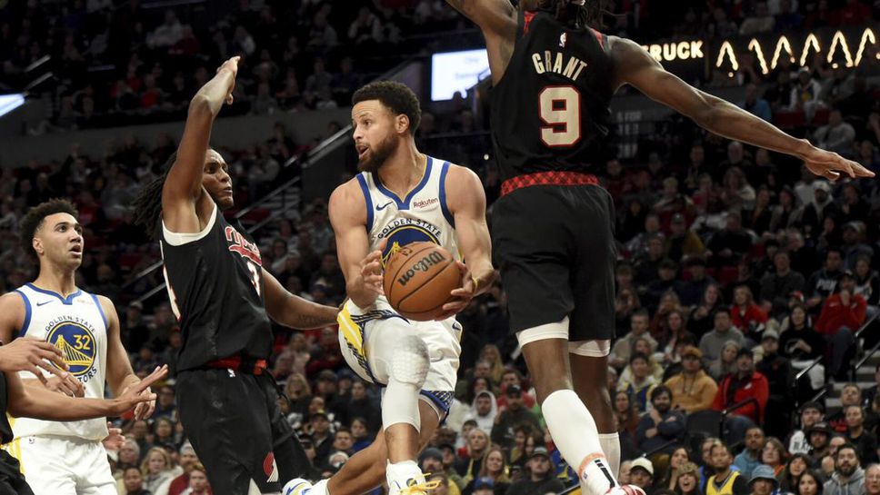 Серията на Къри от 268 поредни мача с поне една тройка приключи, но Уориърс победиха Портланд