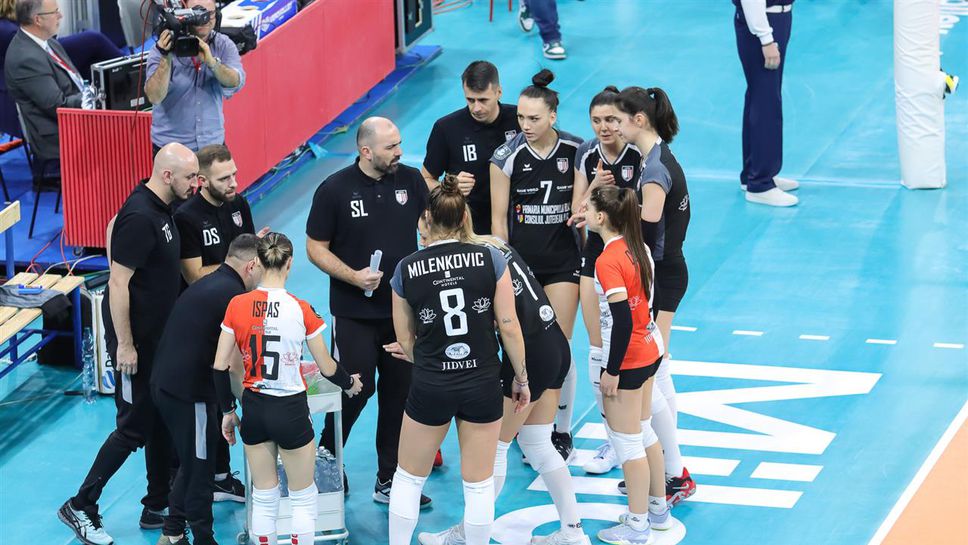 Гергана Димитрова и Алба Блаж не взеха и гейм от Веро Волей в ШЛ