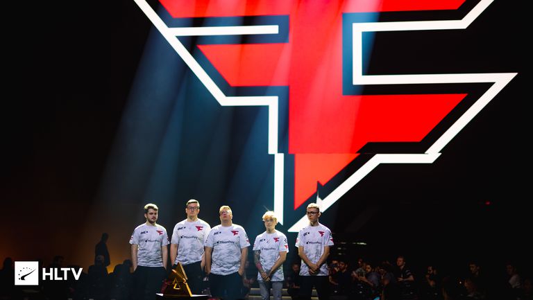 Ситауцията в лагера на FaZe Clan ден преди старта им