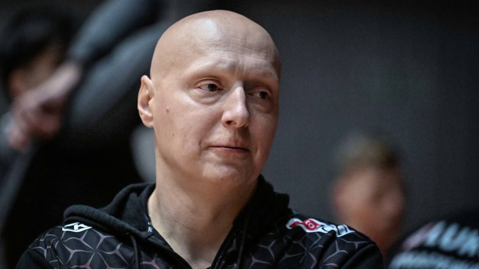 Иван Станев вече не е старши треньор на Нефтохимик