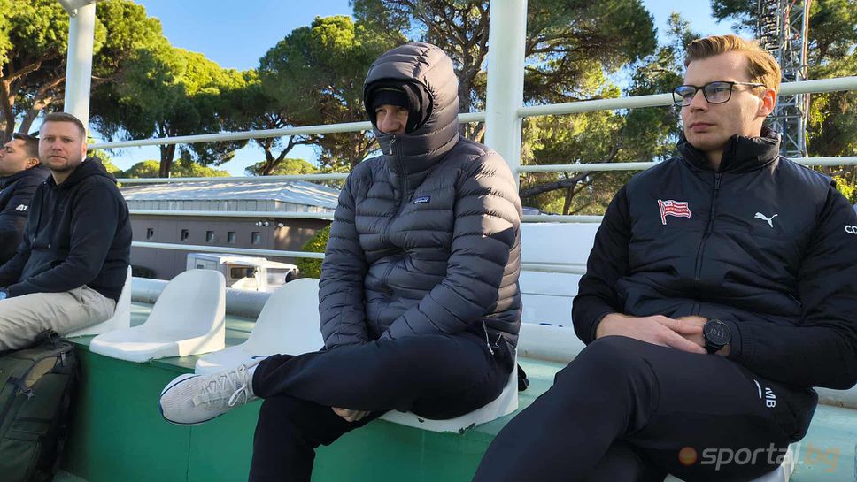 Цветомир Найденов и Александър Димитров наблюдават проверката на ЦСКА 1948