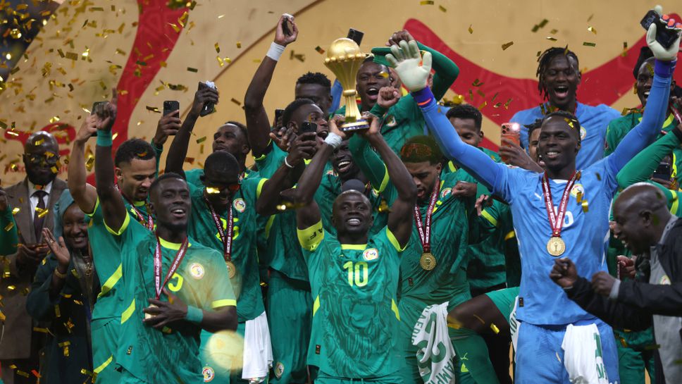 Сенегал триумфира в Купата на африканските нации след невероятна драма, пропусната дузпа и страхотни циркове