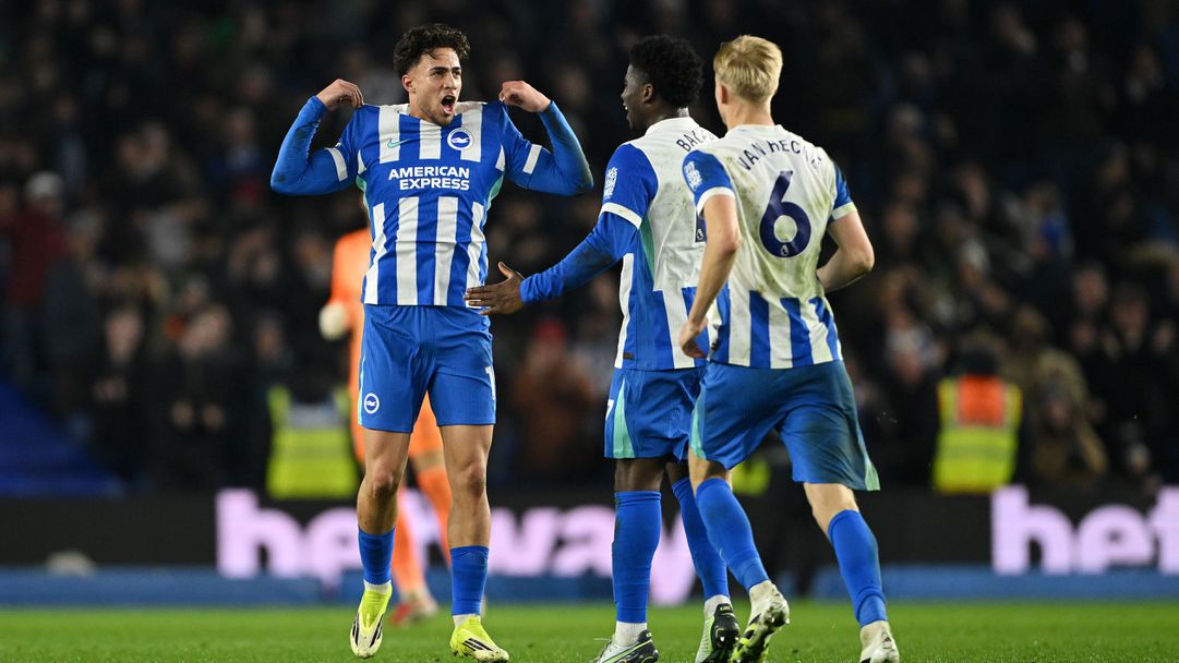 Брайтън не спечели, но феновете на "чайките" видяха магическо попадение