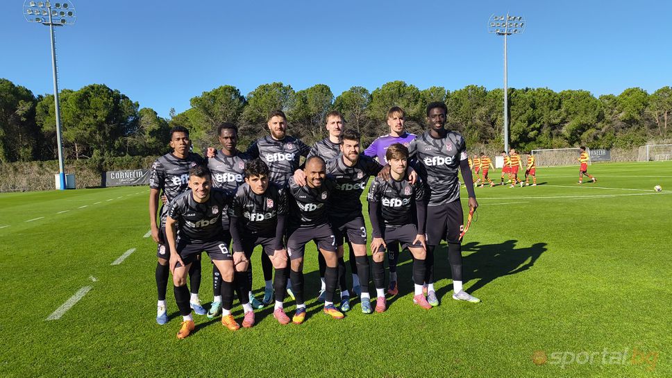 ЦСКА 1948 0:0 Ягелония, Найденов и националният селекционер гледат