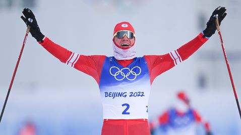 Александър Болшунов спечели “късия” маратон и взе трето олимпийско злато в Пекин 2022 🥇🥇🥇