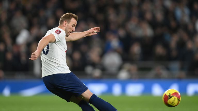  Гуардиола разкри, че Манчестър Сити е направил четири несполучливи опита за Кейн 