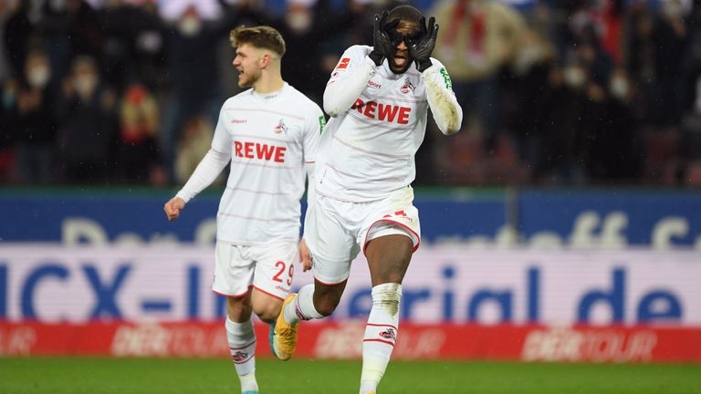  Модест донесе триумфа на Кьолн в края 