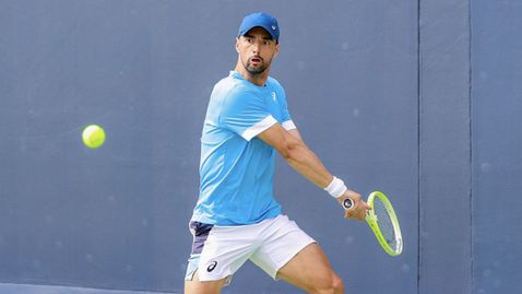  Кузманов с победа в Гърция, Генов на полуфинал на двойки 