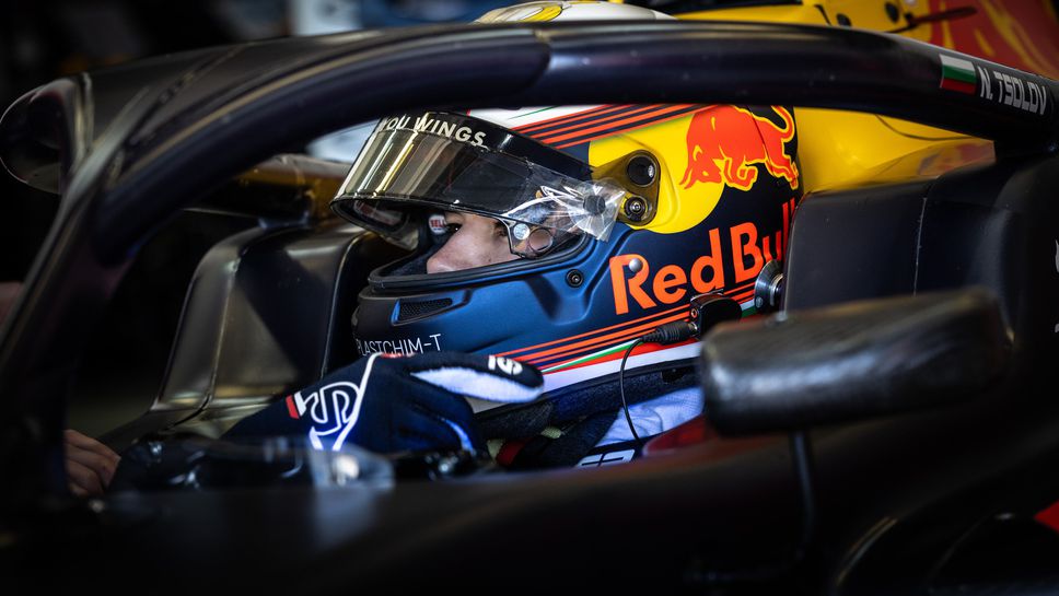 Никола Цолов започна тестовете в Барселона с осмо време