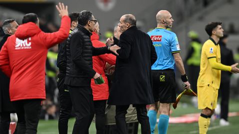 Официално: Алегри получи наказание, а Фабрегас беше пощаден