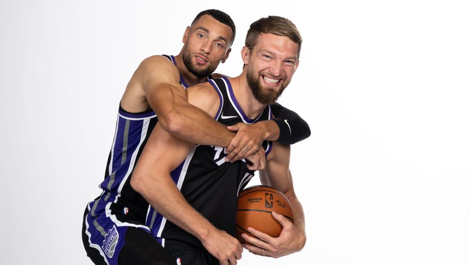 Звездите на Сакраменто Кингс Домантас Сабонис и Зак ЛаВийн претърпяха