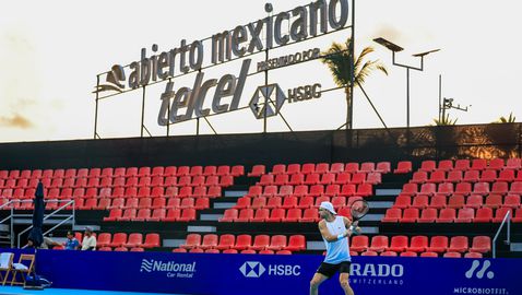  Григор тренира в Акапулко с новия си треньор 