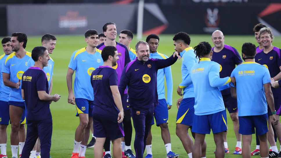 Наставникът на Барселона Ханзи Флик взе необичайно решение на фона