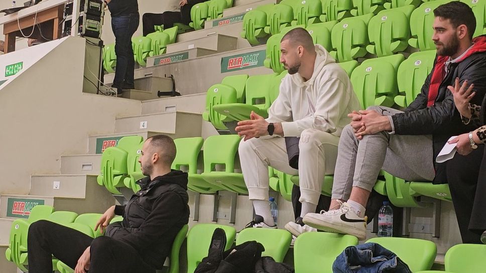 Очаквайте на живо: Ще развали ли Академик сметките на Рилски спортист?