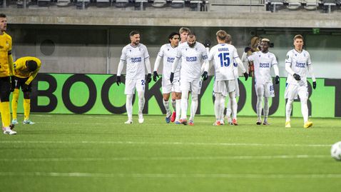 Лех (Познан) без Пламен Андреев си тръгна с комфортен аванс от Финландия