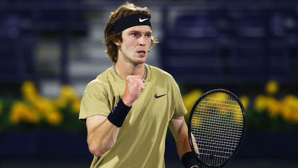 Рубльов срещу Карацев на полуфиналите в Дубай