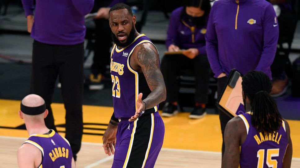 ЛеБрон наниза 37 точки при победа на Лейкърс