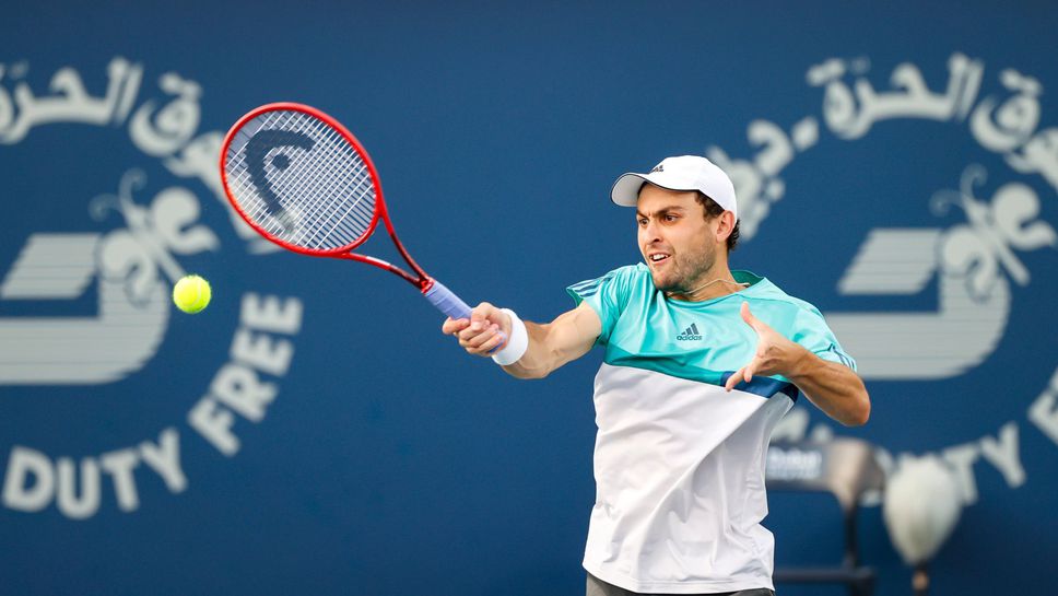 Карацев срещу Харис на финалa в Дубай