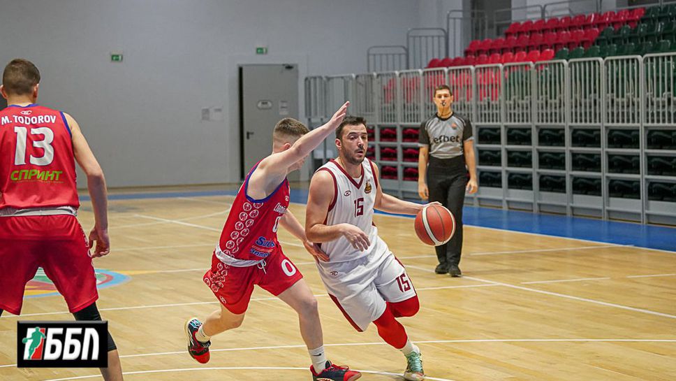 Правец удари с 20 точки Шампион 2006