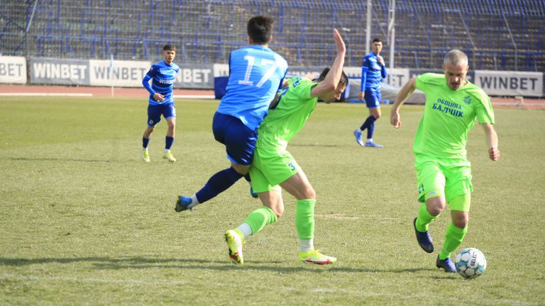 Черноморец Балчик играе утре в Шумен срещу местния Волов Двубоят