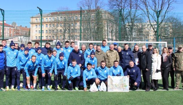  Динамо (Киев) 