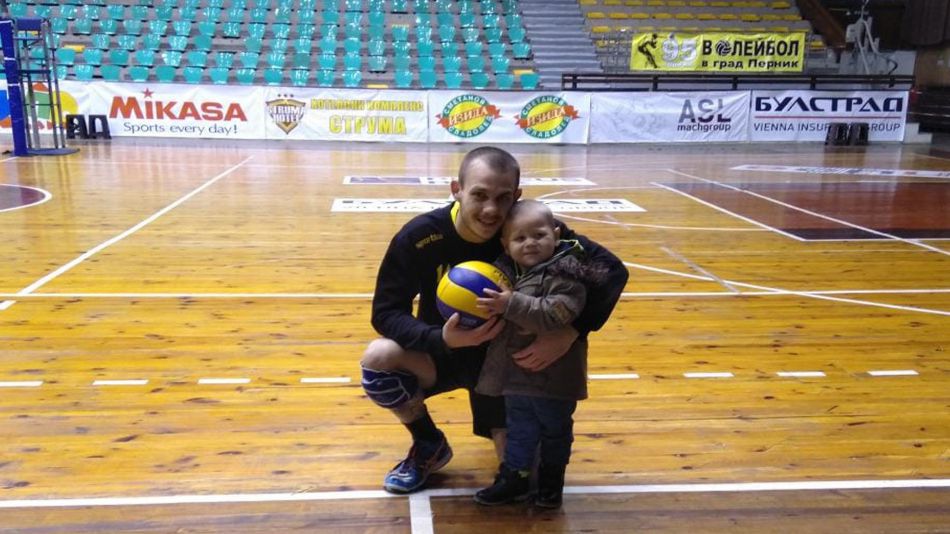 640 лева събраха от билети на снощния мач на ВК Добруджа 07 в помощ на болно дете