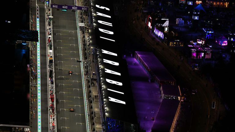 За трета поредна година най бързата улична писта в света приема