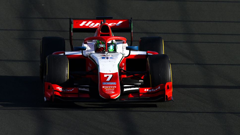 Младок на Мерцедес с втора победа във Формула 2 след безгрешно каране в Джеда