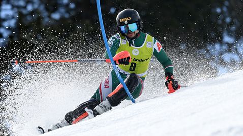  Алберт Попов с влиятелното 12-то място на финала на сезона 