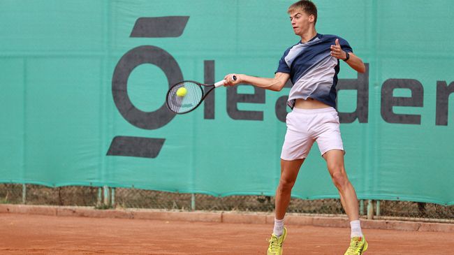 Националът на България за Купа Дейвис Пьотр Нестеров отпадна в