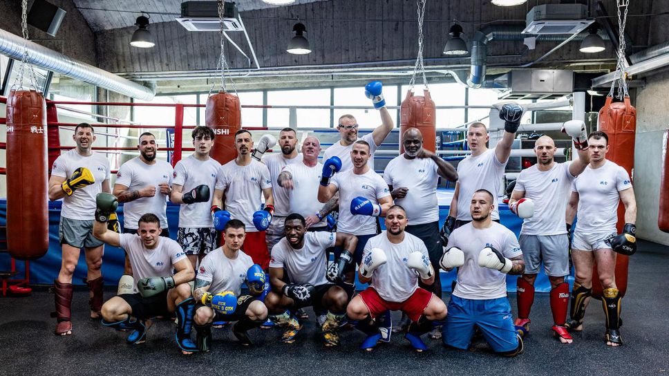 Легендите Ернесто Хуст и Семи Шилт ще тренират 14 селектирани бойци във Варна