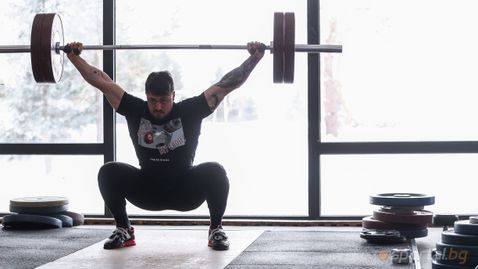 200 килограма клек - лека тренировка на Карлос Насар (вътрешни кадри от Белмекен)