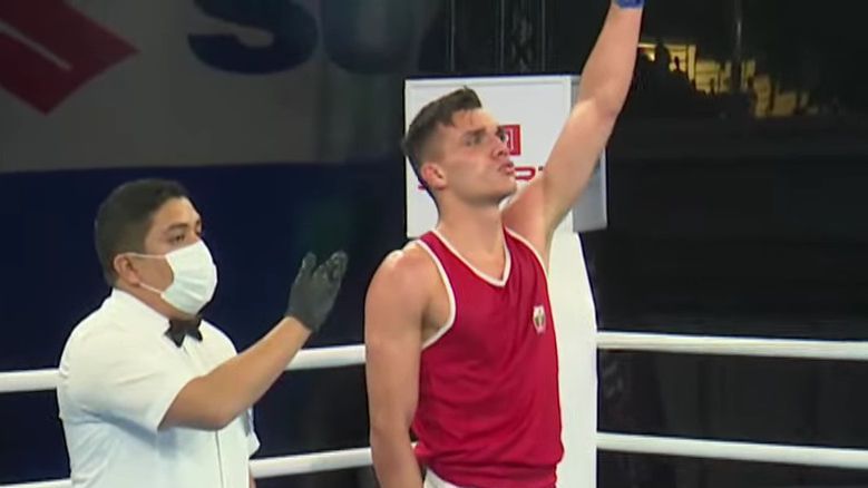 Чолов донесе първи медал на България от Световното по бокс за младежи