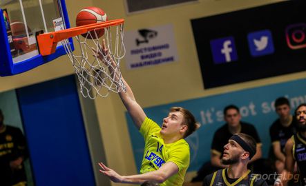  Левски устоя против Академик 