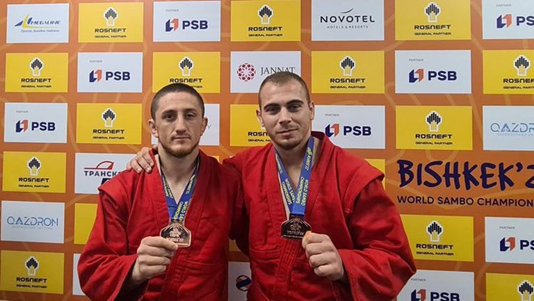 Три сребърни и един бронзов медал спечелиха българските състезатели при