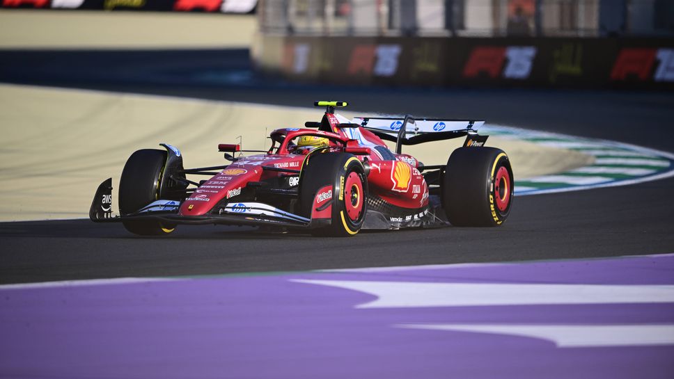 Пилотите на Ферари Шарл Леклер и Люис Хамилтън започнаха втория