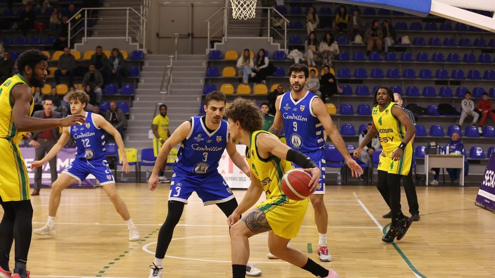 Отборът на Спартак Плевен е изправен до стената в битката