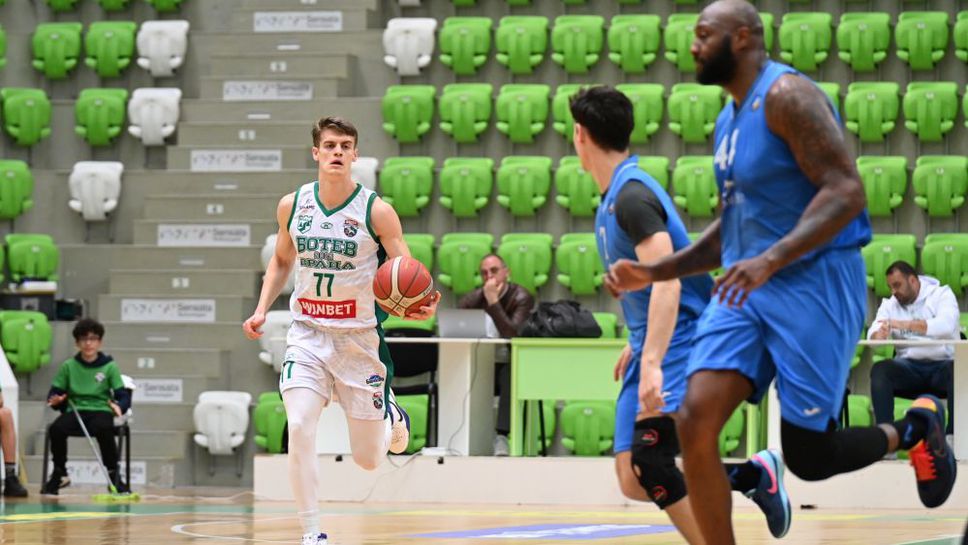 Ботев Враца не даде шанс на Левски в Ботевград