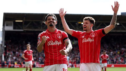 Хеттрик на Гибс-Уайт доближи Нотингам до спасението