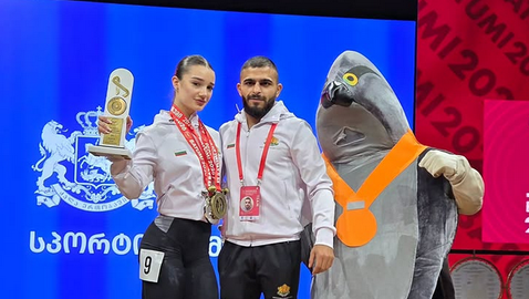 Отличен старт за България! 18-годишна взе медал от ЕП по вдигане на тежести