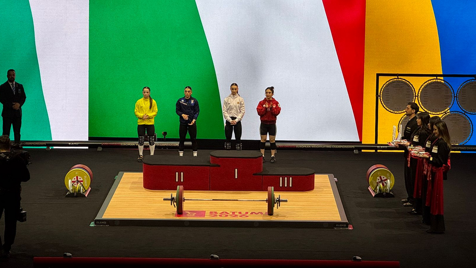 Отличен старт за България! 18-годишна взе медал от ЕП по вдигане на тежести