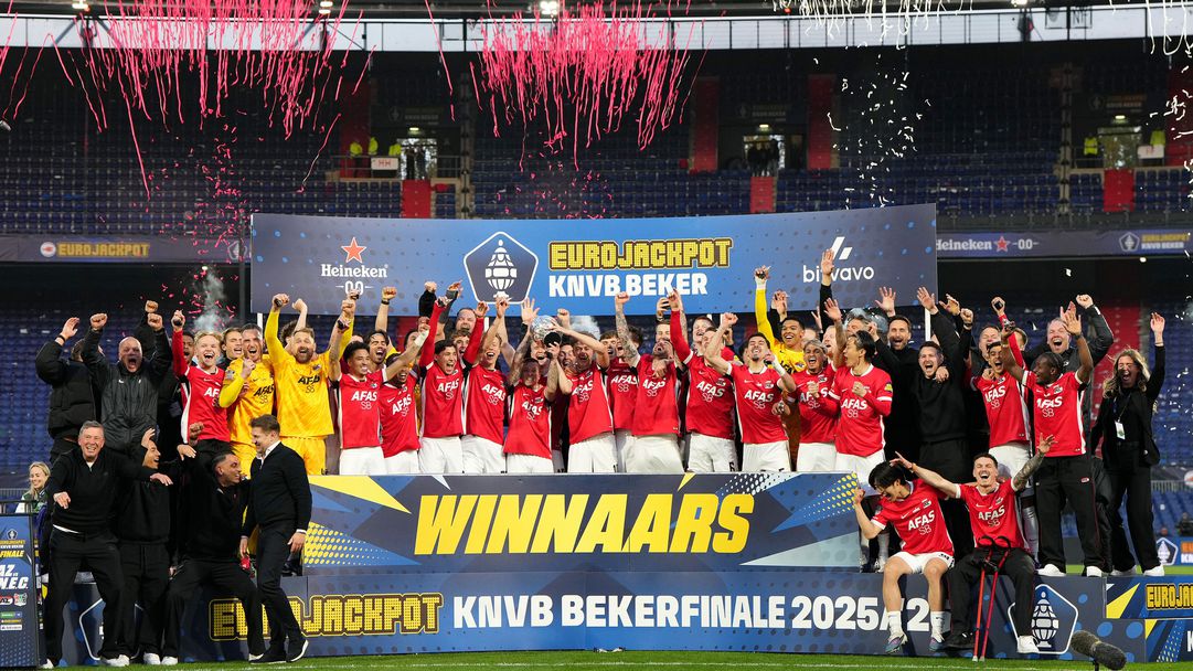 Петзвезден АЗ Алкмаар отнесе НЕК Неймеген и вдигна Купата на Нидерландия
